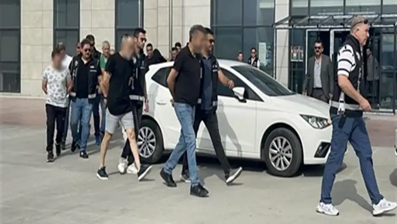 36 Bin Kişiye Hayal Satıp 10 Milyar Lira Dolandıran Turizm İfşası