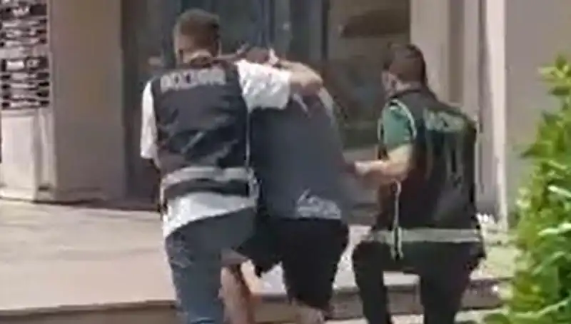 Turistlerin Sahte Döviz Macerası: Hızla Sınır Dışı Edildi