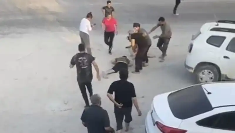 Hatay'da Kavga Dehşeti: Araya Giren Genç Hayatını Kaybetti