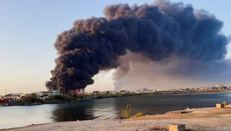 Port Sudan'da Patlamalar: Havalimanı ve Ordu Üssü Hedef Alındı!