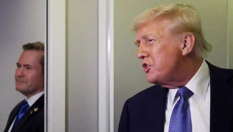 Trump, Görevden Aldığı Mike Waltz ile Planları Yasaklayan Bir Hata Yaptı