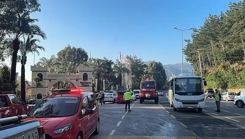 Muğla'daki Beş Yıldızlı Otelde Yangın: Tatilciler Panik İçinde Kaçtı