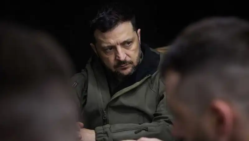 Zelenski'den NATO Açıklaması: "Nadir Element Anlaşmasında Yok" Uyarısı