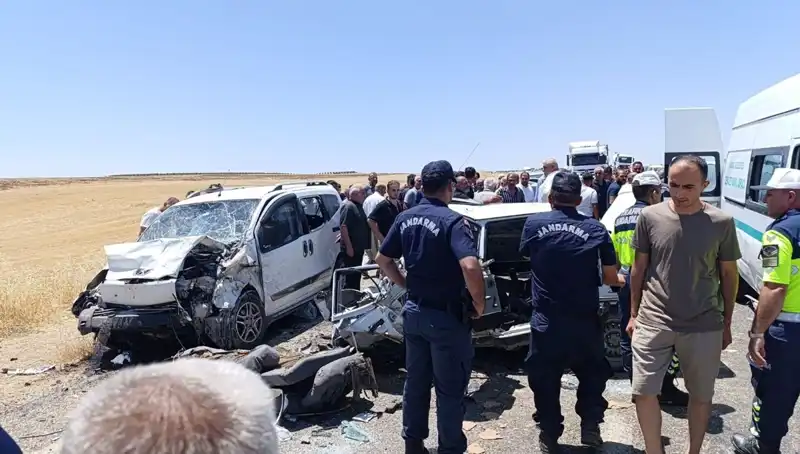 Çarpışma Sonucu 4 Can Kaybı, 1 Yaralı: Kaza Detayları