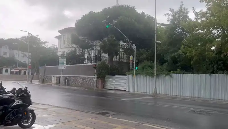 İstanbul'da Beklenen Sağanak Yağış Hayatı Nasıl Etkiliyor?