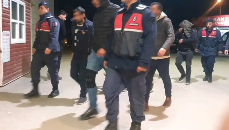 Bağ Evinde Uyuşturucu Partisi: Huzur Bozucu Baskın Gerçekleşti