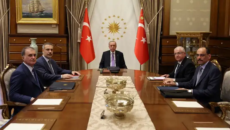 Beştepe'de Türkiye'nin Güvenliği İçin Kritik Zirve: Erdoğan ve Liderlerden Kritik Değerlendirmeler