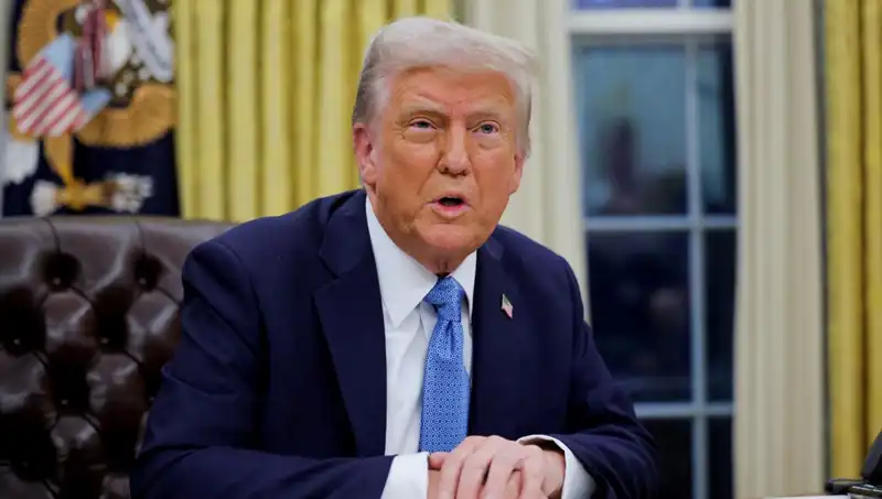 Trump, İran'dan Petrol Alan Ülkelere Sert Yaptırımlar Uygulayacak