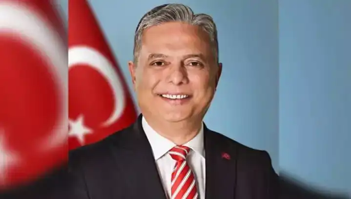 CHP Genel Başkan Adayı Ümit Uysal: Siyasi Kariyeri ve Gelecek Vizyonu