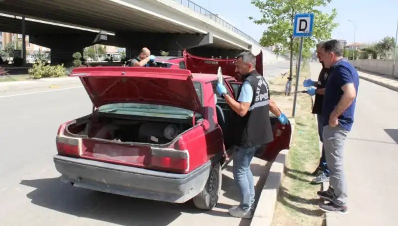 Çalınan Araçta Yakıt Bitti, Hırsızlık Serüveni Yenisiyle Devam Etti!