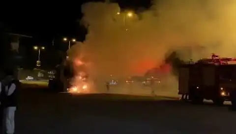Zonguldak’ta Seyir Halindeki TIR alev alev yandı, sürücü son anda kurtuldu
