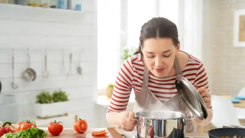 Yemek Hazırlarken Yapılan En Riskli Hata: Uzmanlar Uyarıyor!