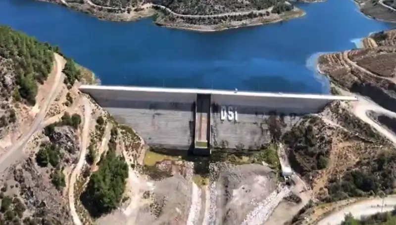 Çeşme'de Uzun Süreli Su Kesintilerine Son Veren Çözüm Geliyor