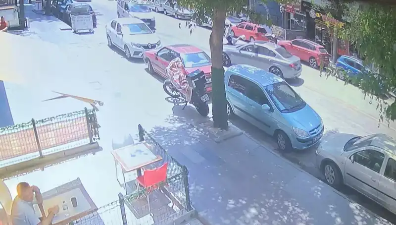 Karşıdan Karşıya Geçerken Araba Çarpan Yaya Hayatını Kaybetti