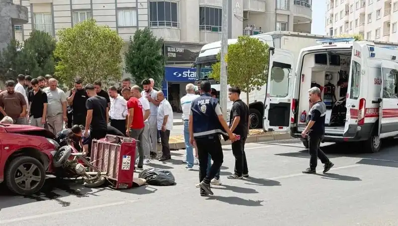 Mardin'de Feci Trafik Kazası: İki Kişi Yaralandı, Sürücü Kayıplara Karıştı