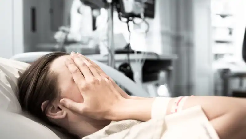 Doktorlar Ağrı Kesici Verip Gönderdi, Hayatını Değiştiren Gerçek Ortaya Çıktı