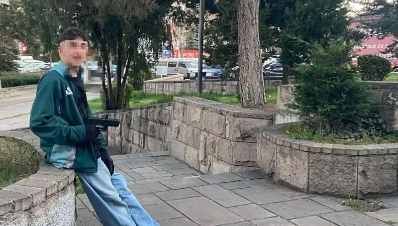 Yol Verme Kavgası Kanlı Bitti: Üç Kardeş ve Babalara Tutuklama