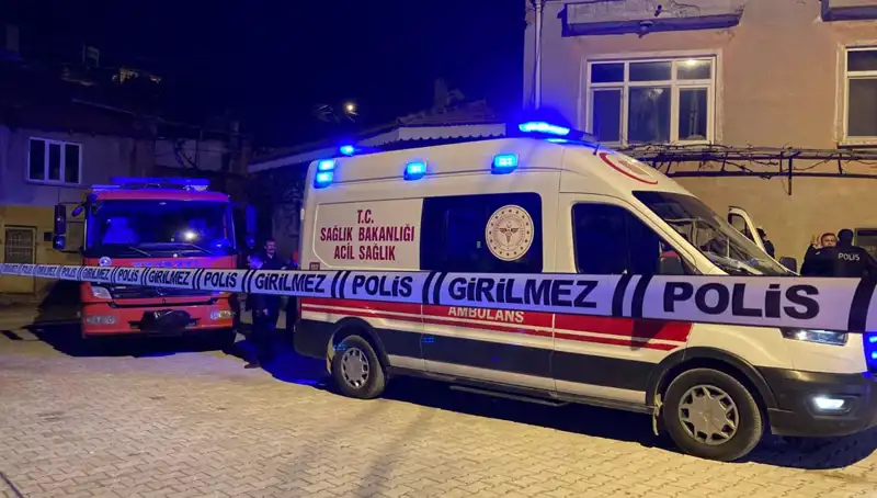 Yaşlı Adamın Evinde Yanarak Hayatını Kaybetmesi Şok Etti