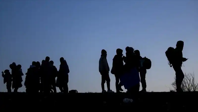 Edirne'de 21 Düzensiz Göçmen Yakalandı: Sınır Güvenliği Kafa Karıştırıyor
