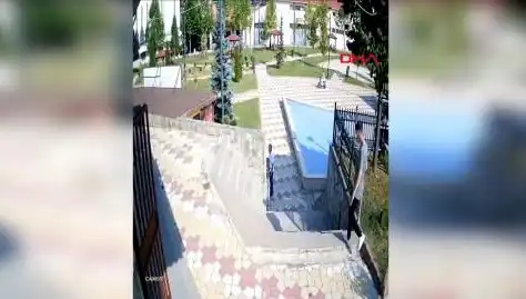 Kastamonu'da Muhtarın İhbarı Sonrası Bıçaklı Saldırı Gündemde